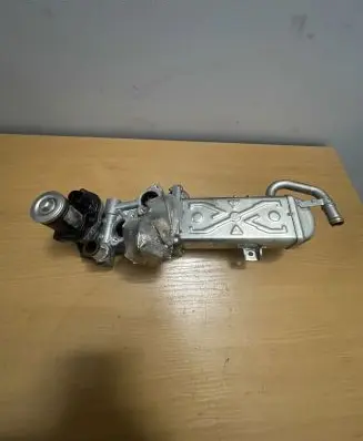 Audi Q3 8U EGR valve cooler 03L131512CH 0280751016