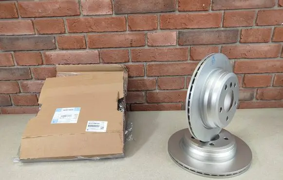BMW 3 F30 F35 F31 Rear brake disc 6864900 6792229