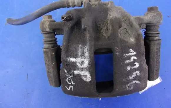 Mitsubishi Carisma Front brake caliper