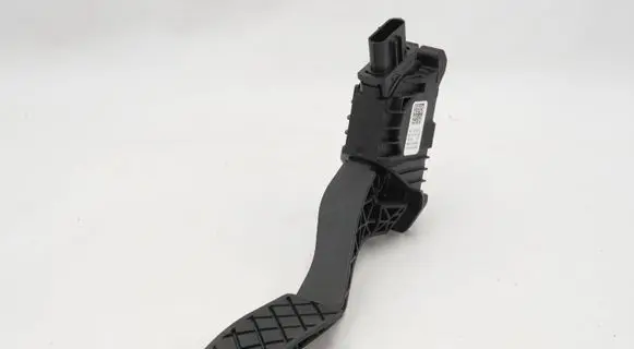 Volkswagen Golf Sportsvan Accelerator throttle pedal 5Q1723503G