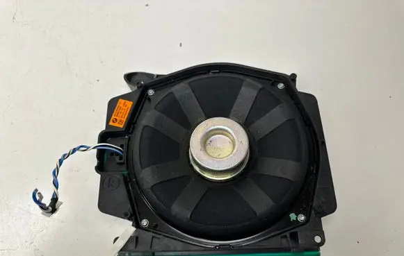 BMW 3 G20 G21 Subwoofer speaker 2622490