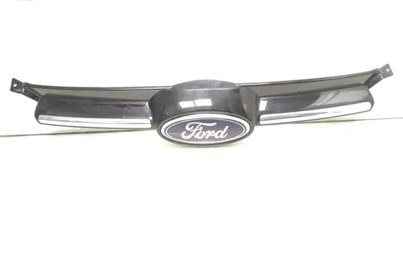 Ford Focus Front bumper upper radiator grill BM518A133C BM518200C