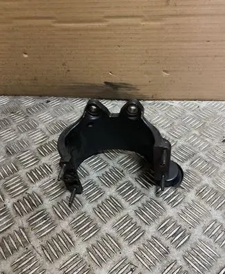 Ford Mondeo MK IV Engine mounting bracket 817274