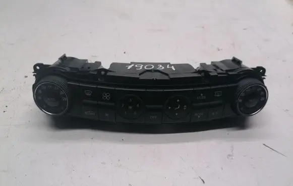 Mercedes-Benz E W211 Climate control unit A2118300490
