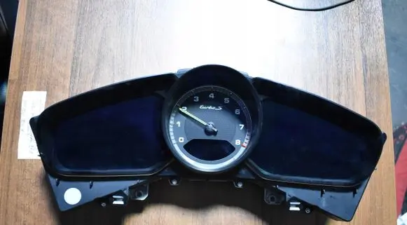 Porsche 997 Speedometer (instrument cluster) 971920924G