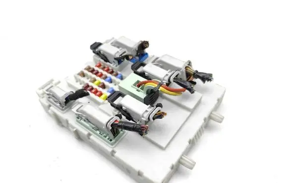 Volvo V40 Fuse module 31394963 9044279826