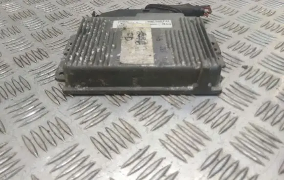 Renault Megane II Engine control unit/module 7700875745
