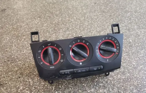 Mazda 3 I Climate control unit