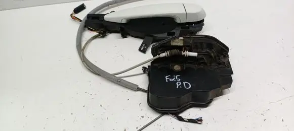 BMW X3 F25 Front door lock A053702