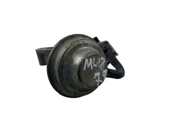 Mercedes-Benz C W203 EGR valve A1121400060