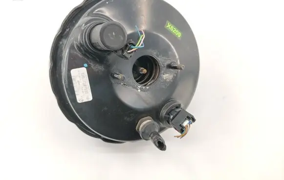 Mercedes-Benz ML W163 Brake booster A1634300630