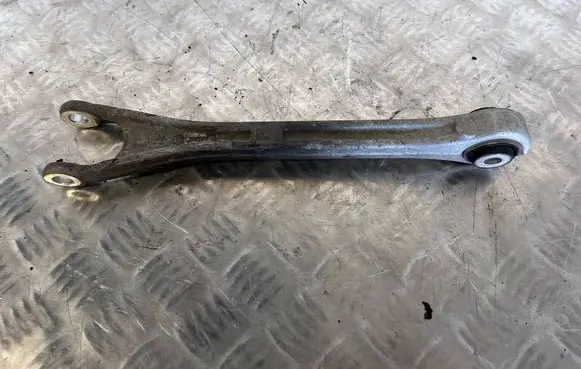 Maserati Ghibli Rear upper control arm/wishbone 69573