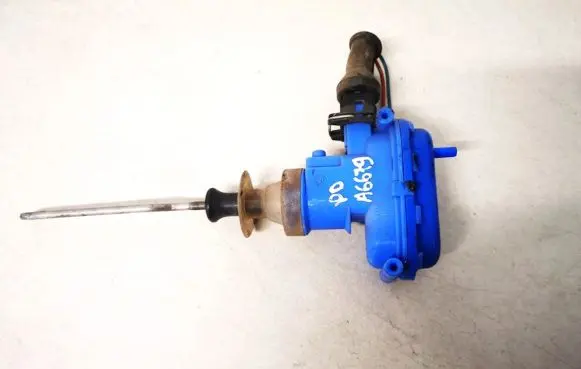 Audi 80 90 B3 Central locking vacuum pump 893862153c