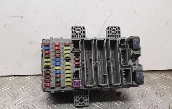 Honda Civic Fuse module SMGE510 E481QBLD