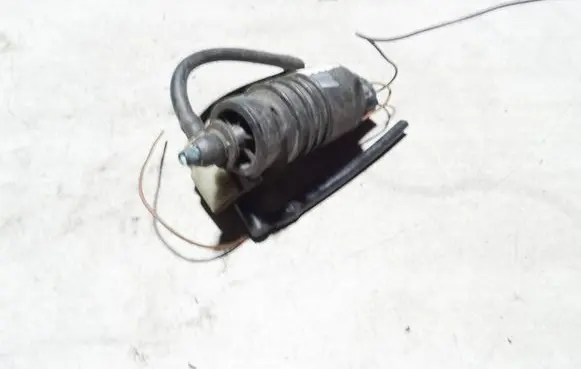 Audi A4 S4 B6 8E 8H Windscreen/windshield washer pump