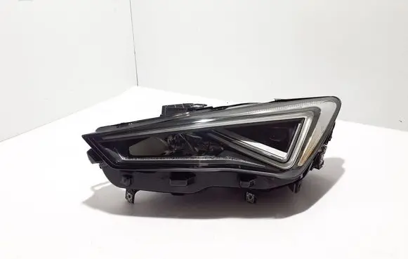 Cupra Formentor Headlight/headlamp 5FG941007E
