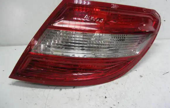 Mercedes-Benz C W204 Rear/tail lights A2049068402