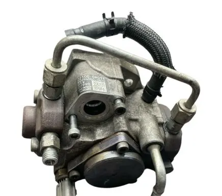 Toyota Avensis T250 Fuel injection high pressure pump 221000R011 02990 HU2940000870