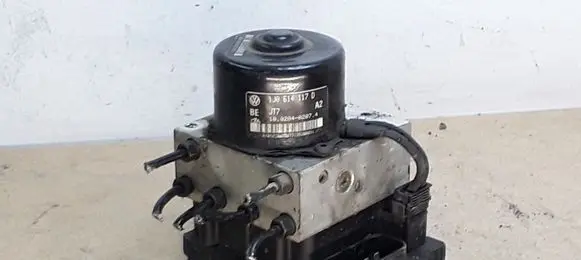 Audi A3 S3 8L ABS Pump 1J0907379P 1J0614117D