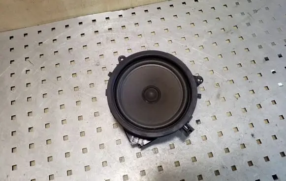 Volvo XC70 Rear door speaker 30745941