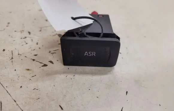 Traction control (ASR) switch