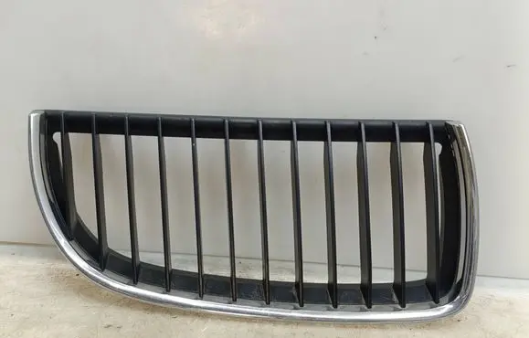 BMW 3 E90 E91 Front grill 7120008