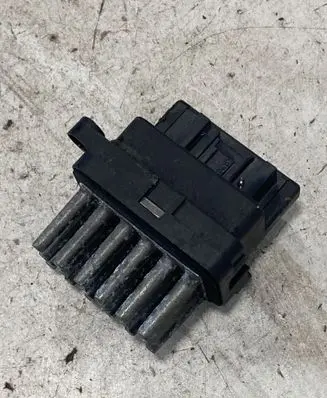 Ford Focus Heater blower motor/fan resistor 6G9T19E624 F011500028 01328890