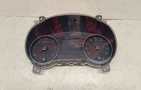Speedometer (instrument cluster)