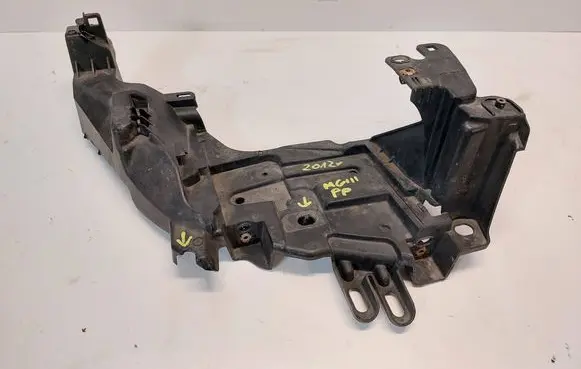 Renault Megane III Headlight/headlamp mounting bracket 622227190R
