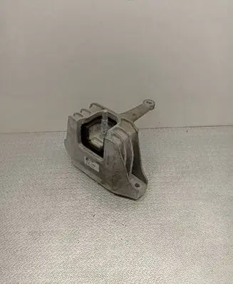 KIA Niro Engine mount bracket 21810G2000 21812G2000