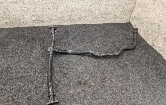 Breather/breather pipe/hose