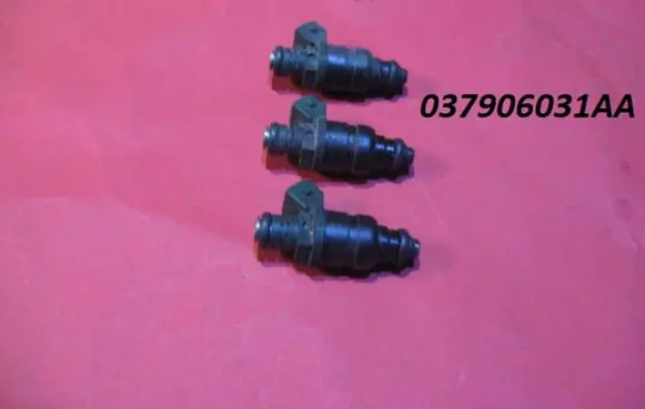 Seat Alhambra (Mk1) Fuel injector 037906031AA