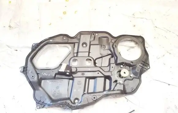 Mazda 2 Sliding door window regulator with motor d6515897xb