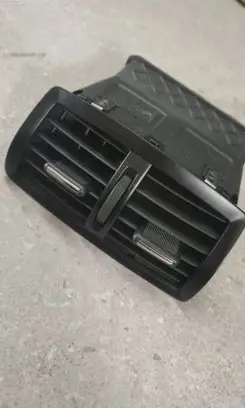 Opel Insignia A Rear air vent grill 13274338