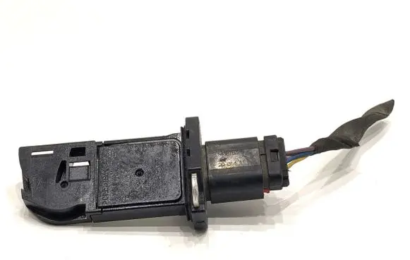 Ford Mustang VI Mass air flow meter 8V2112B579AA