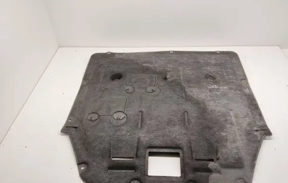 Engine splash shield/under tray