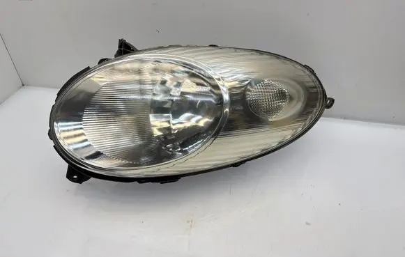 Nissan Micra Headlight/headlamp 