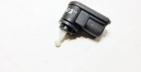 Seat Leon (1M) Headlight level adjustment motor 1J0941295B