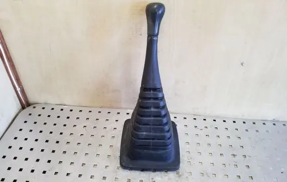 Volkswagen Transporter - Caravelle T4 Gear lever shifter trim leather/knob 701711120