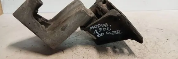 Renault Clio III Engine mount vacuum valve 