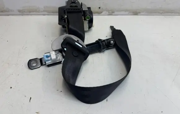 Hyundai Tucson TL Front seatbelt 88820D7200