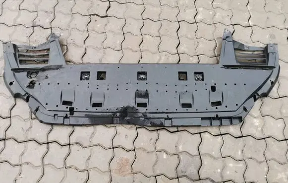 Opel Combo E Front bumper skid plate/under tray 9825323580