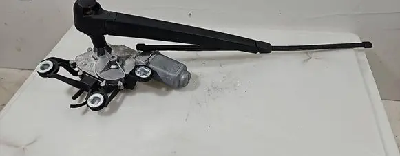 Skoda Fabia Mk2 (5J) Rear window wiper motor 5J9955711A 32040001
