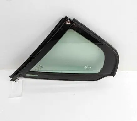 Volvo XC40 Rear vent window glass 32244803