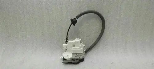 Audi A3 S3 8V Coupe door lock (next to the handle) 8X2837015B