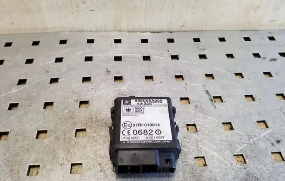 Subaru Forester SG Immobilizer control unit/module 88205SA000