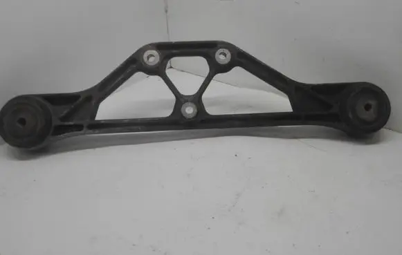Audi A8 S8 D3 4E Rear differential/diff mount bracket 4E0599285