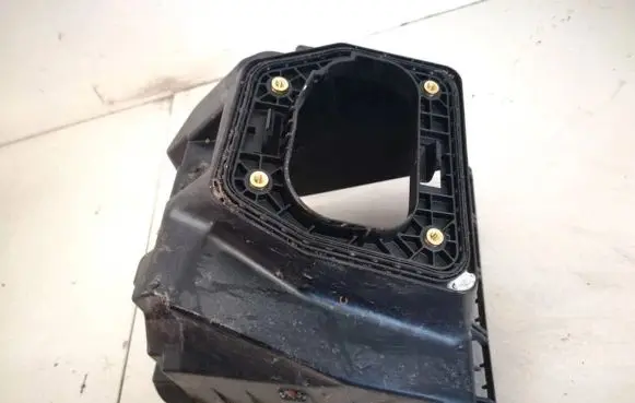 Opel Meriva A Air filter box 93363137