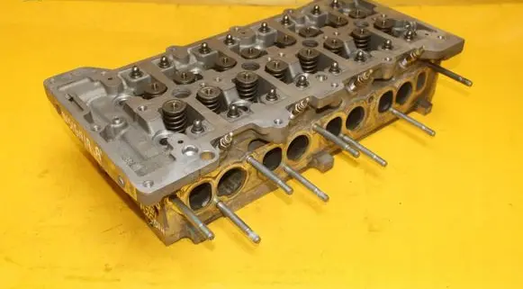Opel Insignia A Engine head 55571949