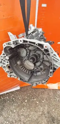 Manual 6 speed gearbox